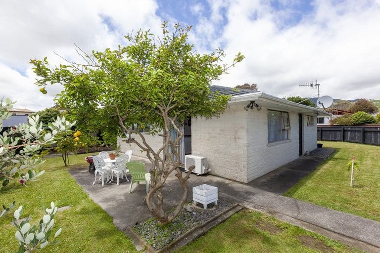 Photo of property in 25a Manawa Avenue, Raumati Beach, Paraparaumu, 5032