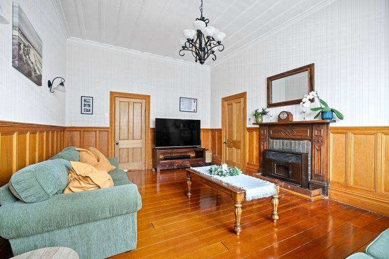 Photo of property in 6 Shortland Street, Regent, Whangarei, 0112