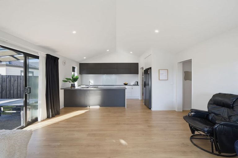 Photo of property in 50 Blakes Road, Belfast, Christchurch, 8051
