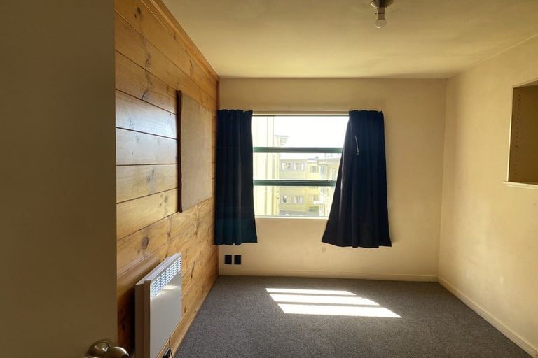 Photo of property in Te Awhina Apartments, 28/22 Sussex Street, Mount Cook, Wellington, 6021