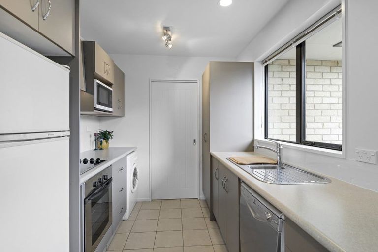 Photo of property in 4/19 Tower Street, Hornby, Christchurch, 8042