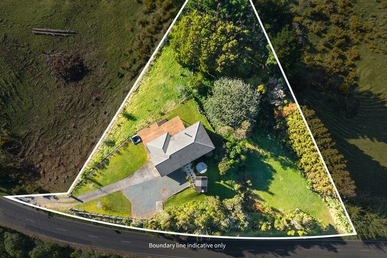 Photo of property in 233 Whitehills Road, Waitoki, Silverdale, 0994