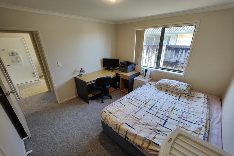 Photo of property in 16 Earlswood Avenue, Hamilton East, Hamilton, 3216