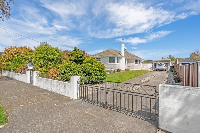Photo of property in 18 Thackeray Street, Trentham, Upper Hutt, 5018