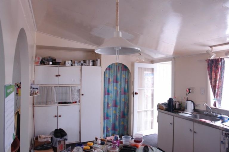 Photo of property in 12 Norfolk Street, Patea, 4520