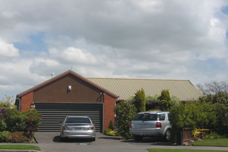 Photo of property in 14 Topaz Place, Bishopdale, Christchurch, 8053