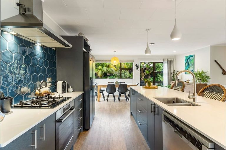 Photo of property in 4 Onepu Lane, Manly, Whangaparaoa, 0930