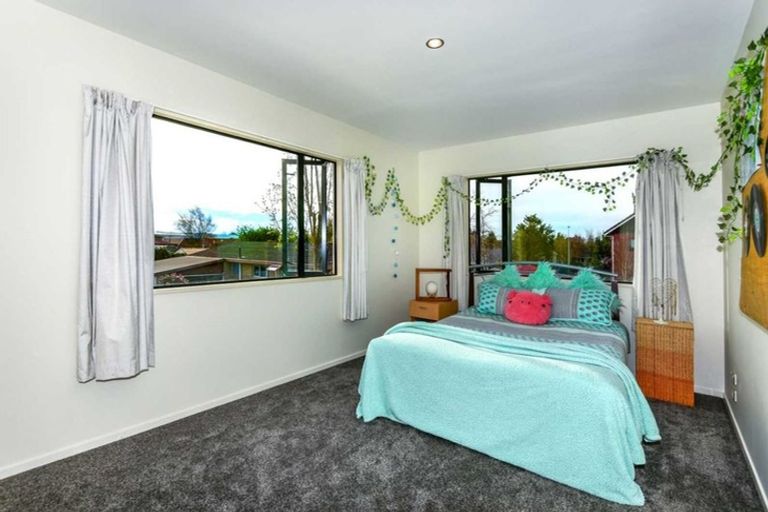 Photo of property in 78a Sawyers Arms Road, Northcote, Christchurch, 8052