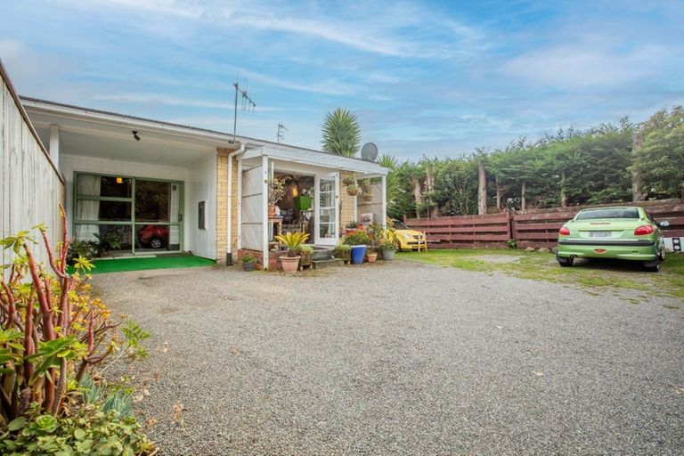 Photo of property in 2/38 Kapiti Road, Paraparaumu, 5032