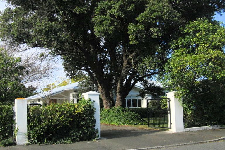 Photo of property in 1a Selwyn Road, Hospital Hill, Napier, 4110