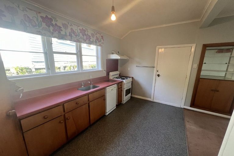 Photo of property in 169 Totara Road, Miramar, Wellington, 6022