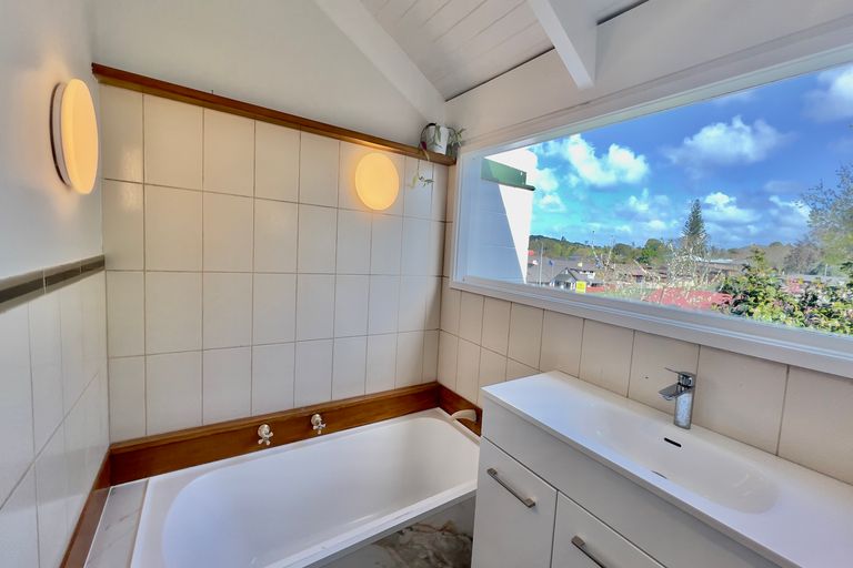 Photo of property in 150 Edinburgh Street, Pukekohe, 2120