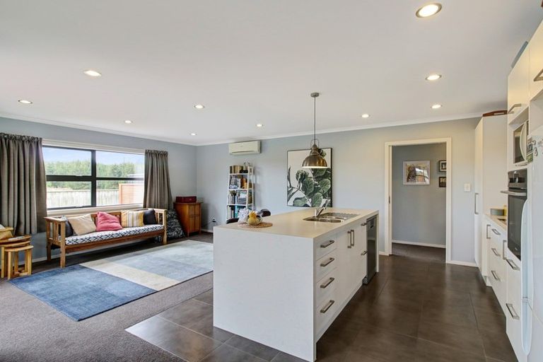 Photo of property in 9 Oxnam Place, Foxton Beach, Foxton, 4815