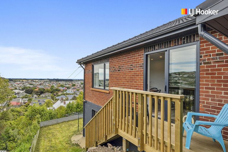Photo of property in 98 Moana Crescent, Musselburgh, Dunedin, 9013