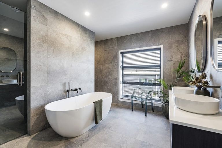 Photo of property in 6 Puni Street, Fitzroy, New Plymouth, 4312