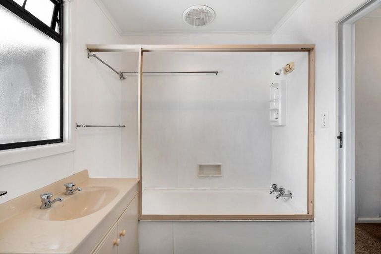 Photo of property in 14 Kathleen Street, Parkvale, Hastings, 4122