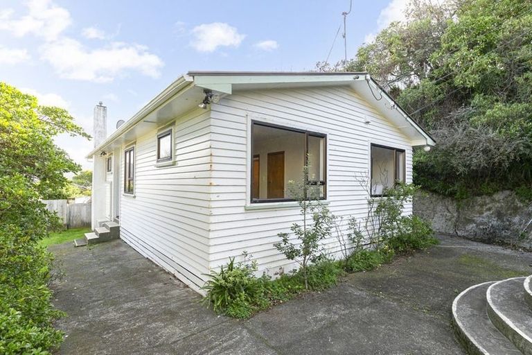 Photo of property in 48 Buckley Road, Southgate, Wellington, 6023