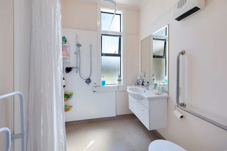 Photo of property in 66 Frank Street, Gore, 9710