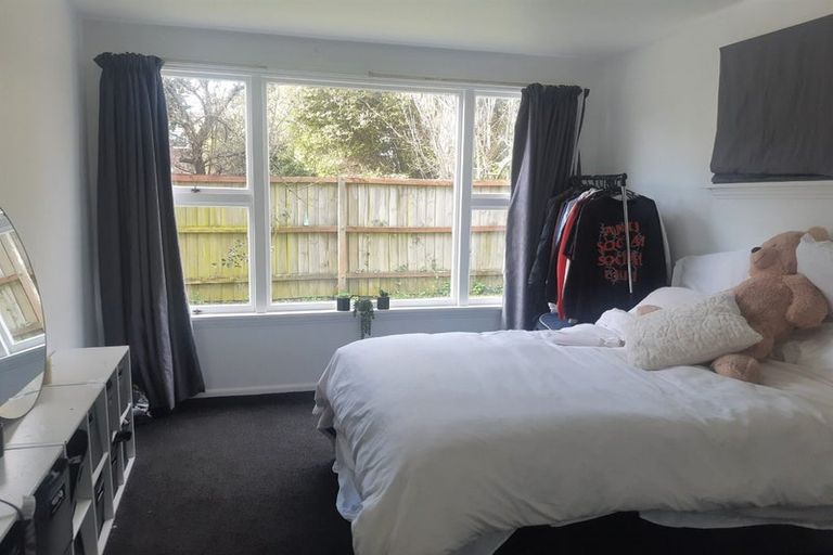 Photo of property in 2/2 Farnham Place, Ilam, Christchurch, 8041