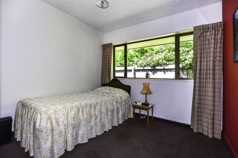 Photo of property in 98 Regency Crescent, Redwood, Christchurch, 8051