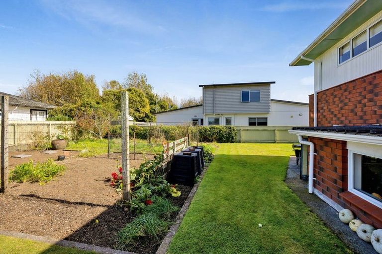 Photo of property in 27 Cameron Street, Hawera, 4610