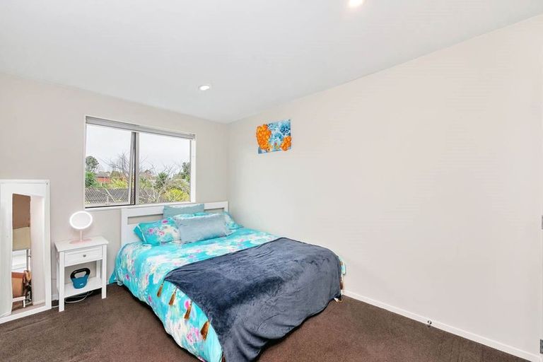 Photo of property in 10/45a Swanson Road, Henderson, Auckland, 0610