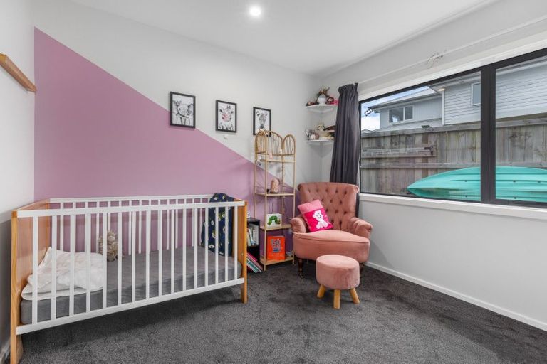 Photo of property in 14 Schooner Drive, Whitby, Porirua, 5024