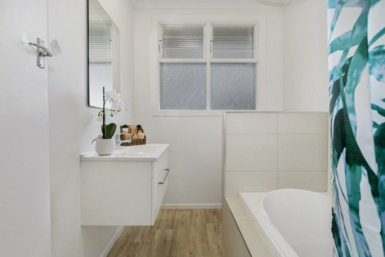 Photo of property in 10a Stirling Grove, Greerton, Tauranga, 3112