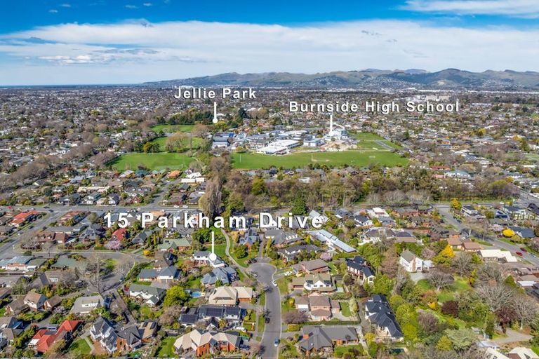 Photo of property in 15 Parkham Drive, Burnside, Christchurch, 8053