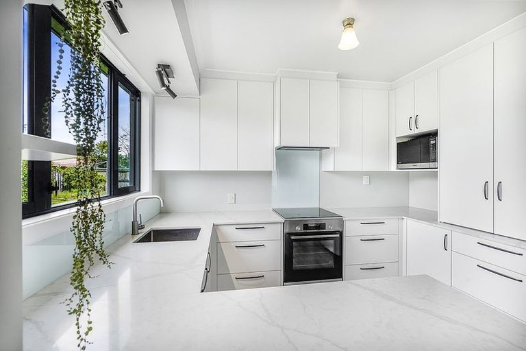 Photo of property in 8 Tuirangi Street, Flagstaff, Hamilton, 3210