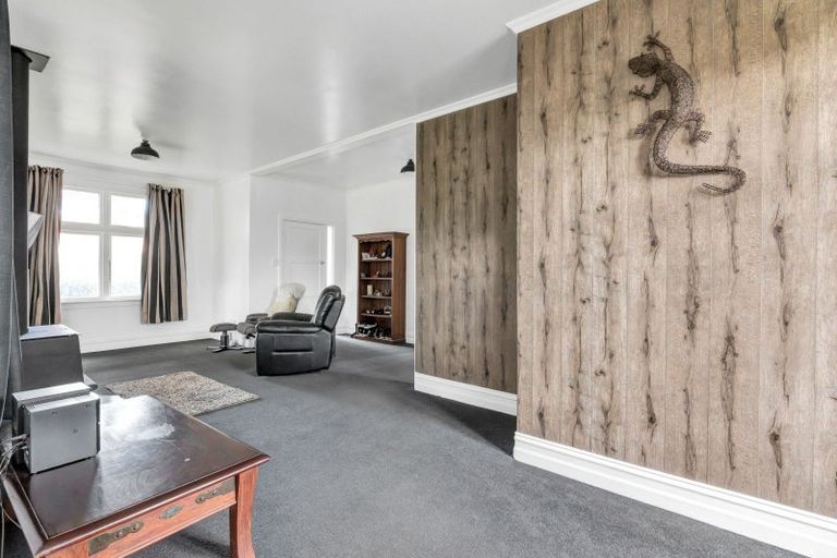 Photo of property in 13 Page Street, Stratford, 4332