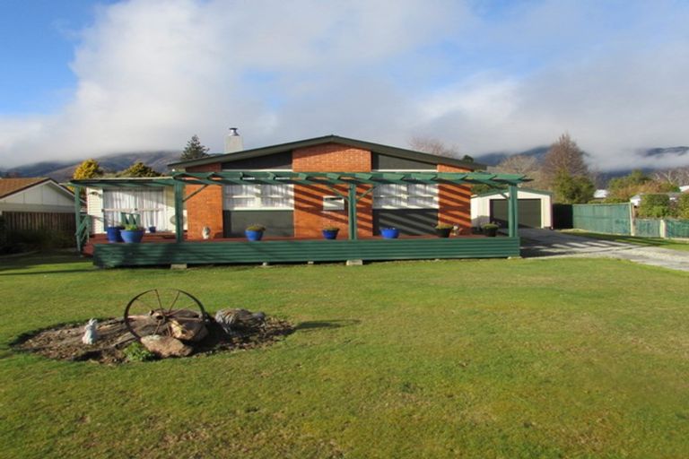 Photo of property in 4 Mill Street, Tapanui, 9522