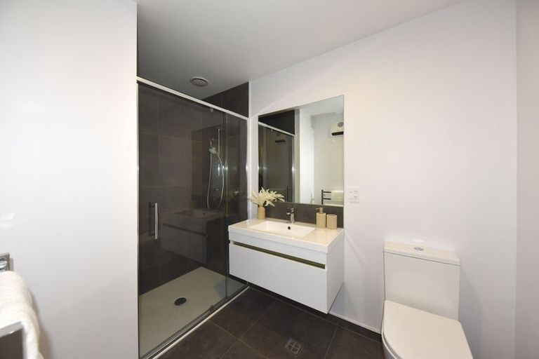 Photo of property in 2/111 Edgeware Road, St Albans, Christchurch, 8014