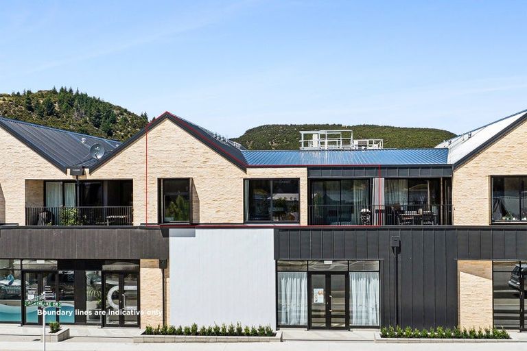 Photo of property in 3/5 Northlake Drive, Wanaka, 9305