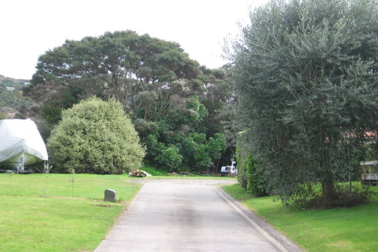 Photo of property in 8 Michelle Lane, Hahei, Whitianga, 3591