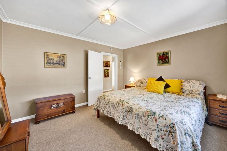 Photo of property in 50 Leslie Street, Waitara, 4320