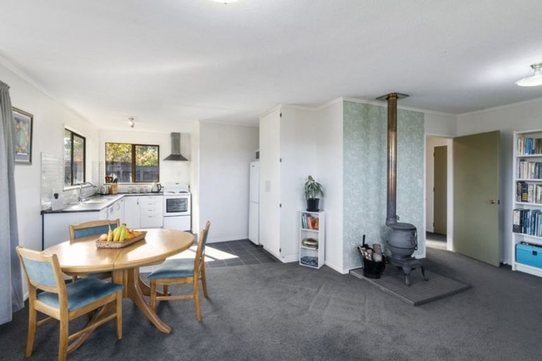 Photo of property in 63b Lord Street, Stokes Valley, Lower Hutt, 5019