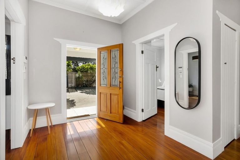 Photo of property in 9 Powell Street, Avondale, Auckland, 1026