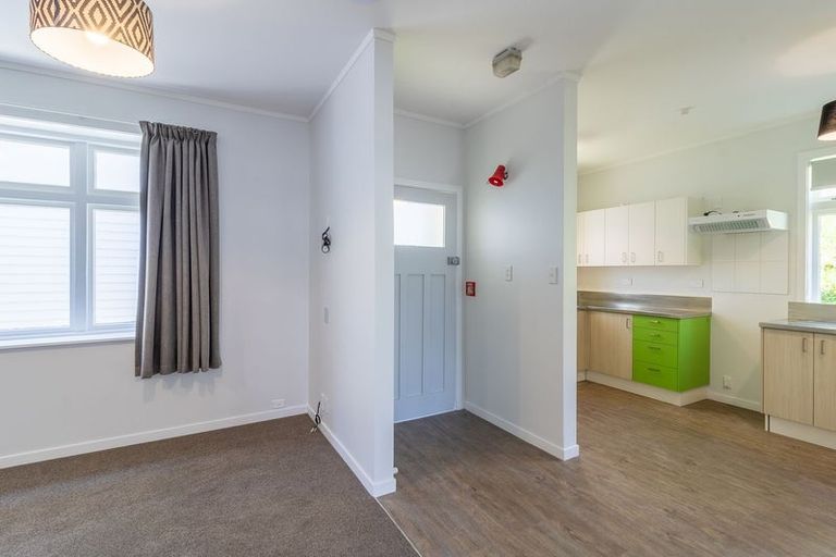 Photo of property in 34 Adams Terrace, Aro Valley, Wellington, 6021