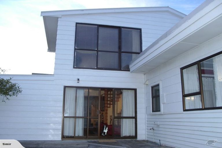 Photo of property in 5 Miro Road, Raumati South, Paraparaumu, 5032