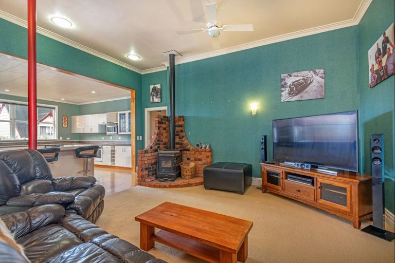 Photo of property in 64 Kiwi Road, Taihape, 4720