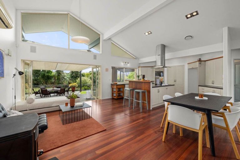 Photo of property in 17 Riddell Road, Kerikeri, 0230