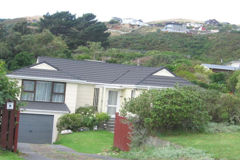 Photo of property in 28 Cecil Road, Tawa, Wellington, 5028