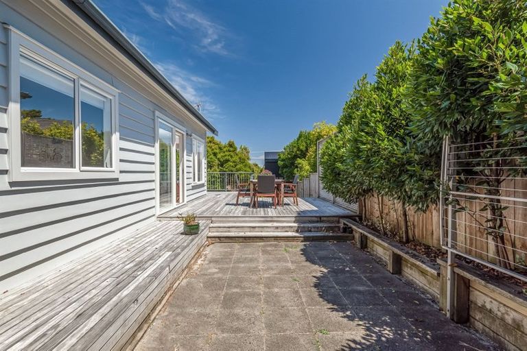 Photo of property in 21 Huka Road, Birkenhead, Auckland, 0626