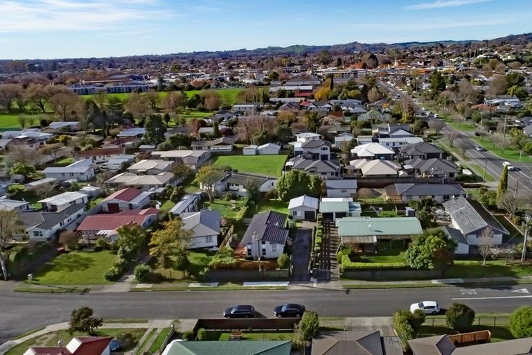 Photo of property in 2a Lipscombe Crescent, Havelock North, 4130