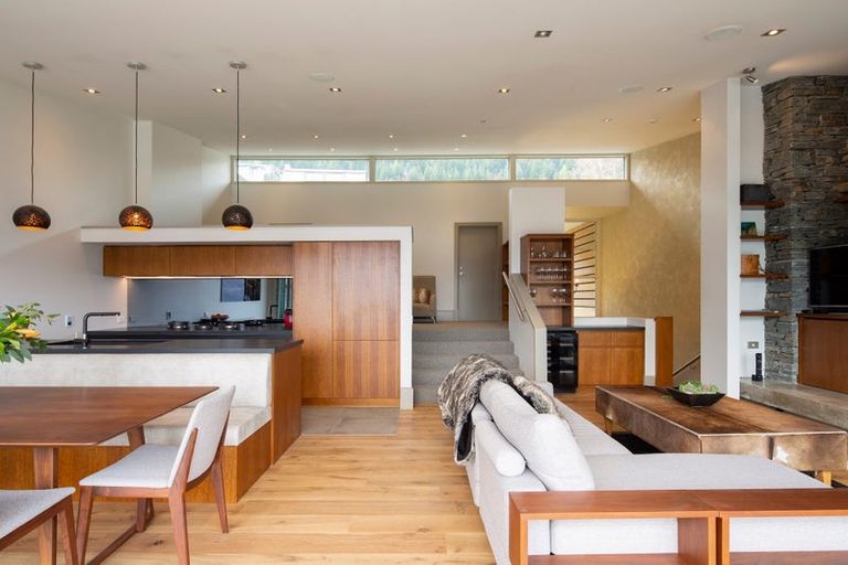 Photo of property in 55c Kent Street, Queenstown, 9300