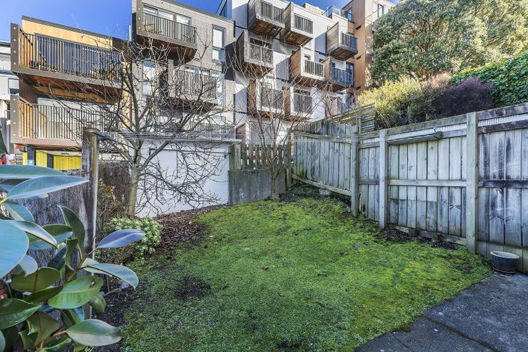 Photo of property in 28 Owen Street, Newtown, Wellington, 6021