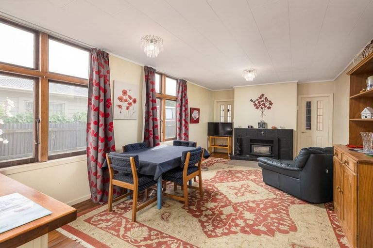 Photo of property in 45 Opie Street, Waimate, 7924