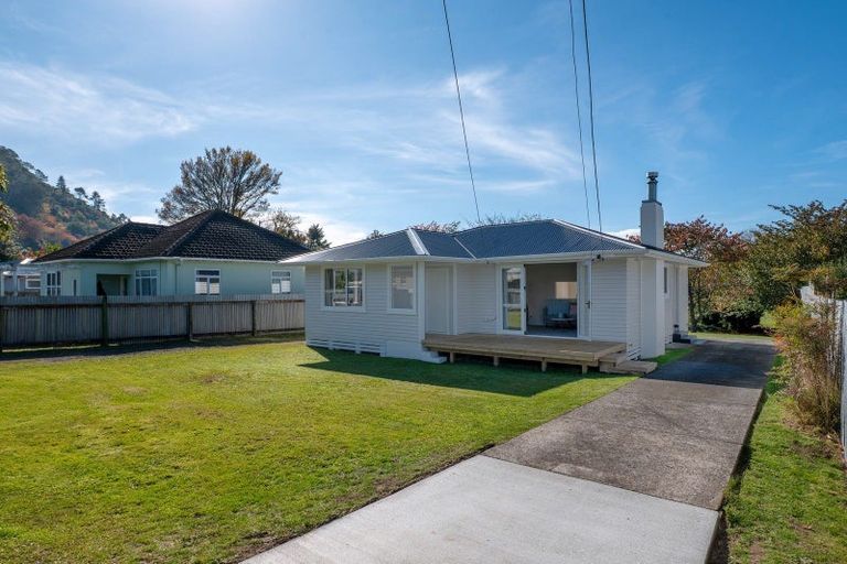Photo of property in 11 Park Road, Western Heights, Rotorua, 3015