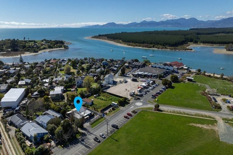 Photo of property in 24 Aranui Road, Mapua, 7005